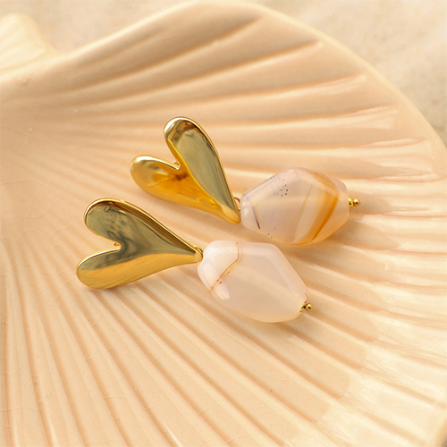 Roh, echt, besonders! Schmuck mit  Natursteinperlen 