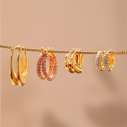 Neue Inspiration mit trendstarken Edelstahlohrringen